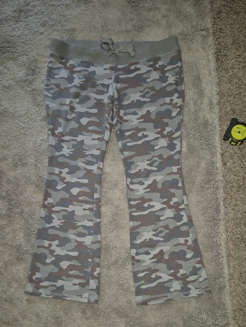 NWOT Womens Bootcut Camo Pants - Gray Size Large